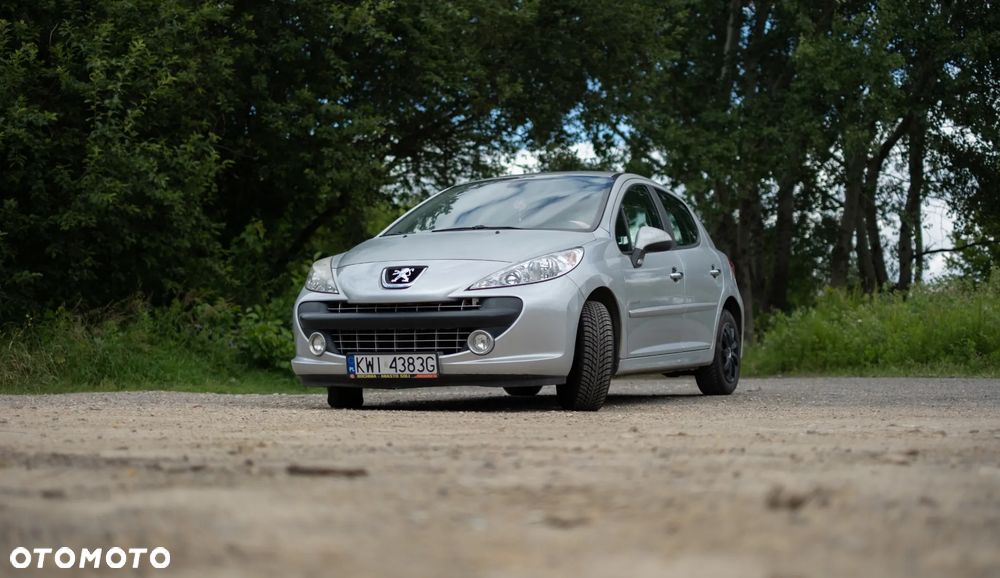 Peugeot 207 1.4 16V Trendy - 9
