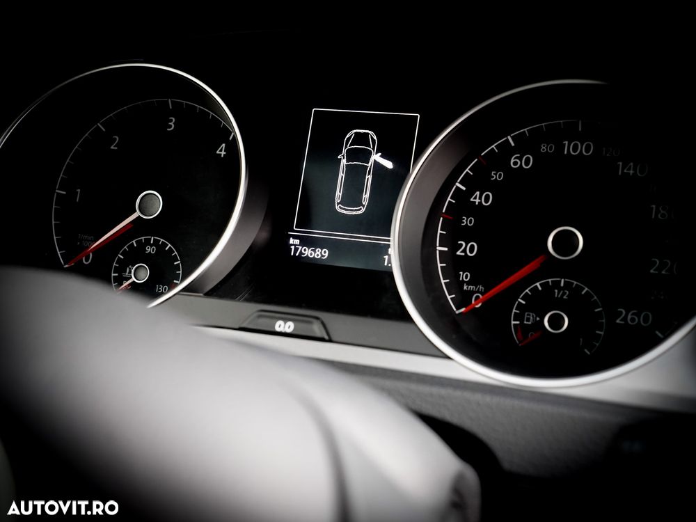 Volkswagen Golf 1.6 TDI BlueMotion Technology Trendline - 40