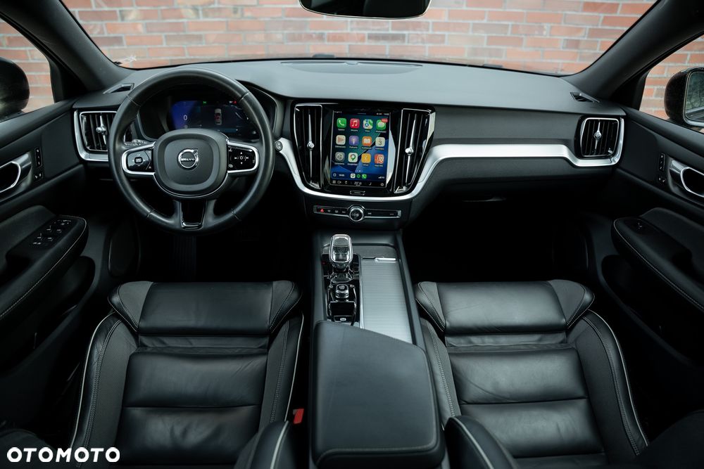 Volvo V60 B4 B DKG Ultimate Dark - 5