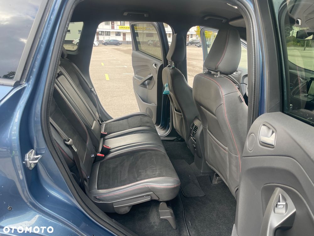 Ford Kuga 2.0 TDCi 2x4 ST-Line - 24