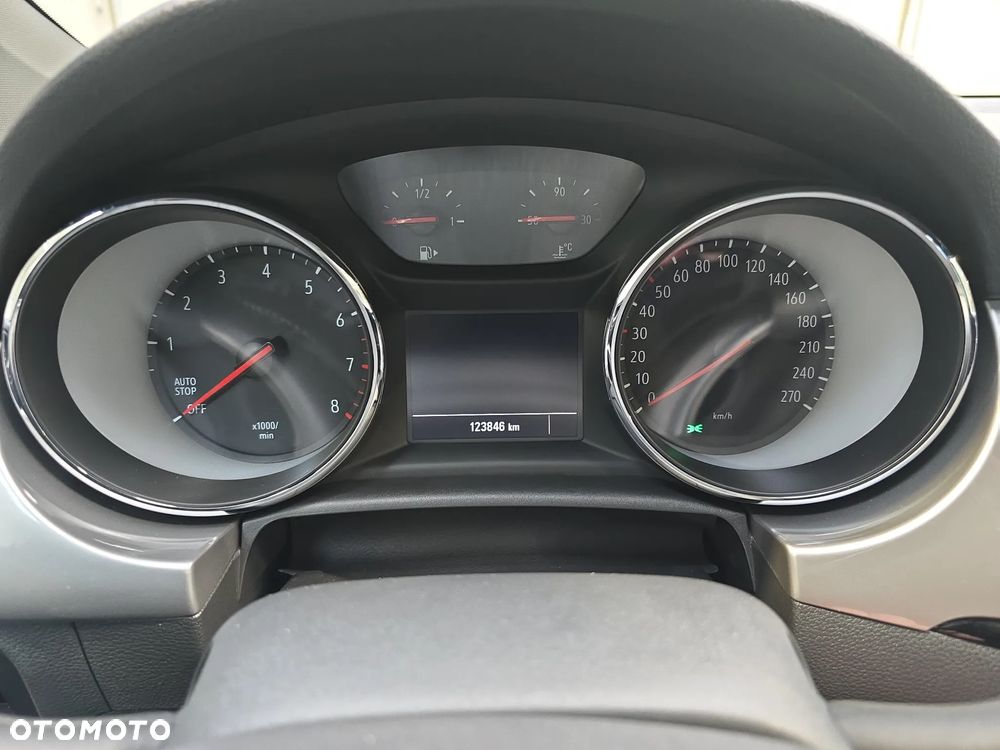 Opel Astra 1.2 T GS S&S - 15