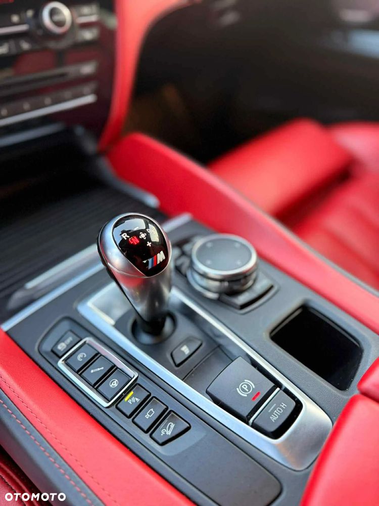 BMW X6M - 15