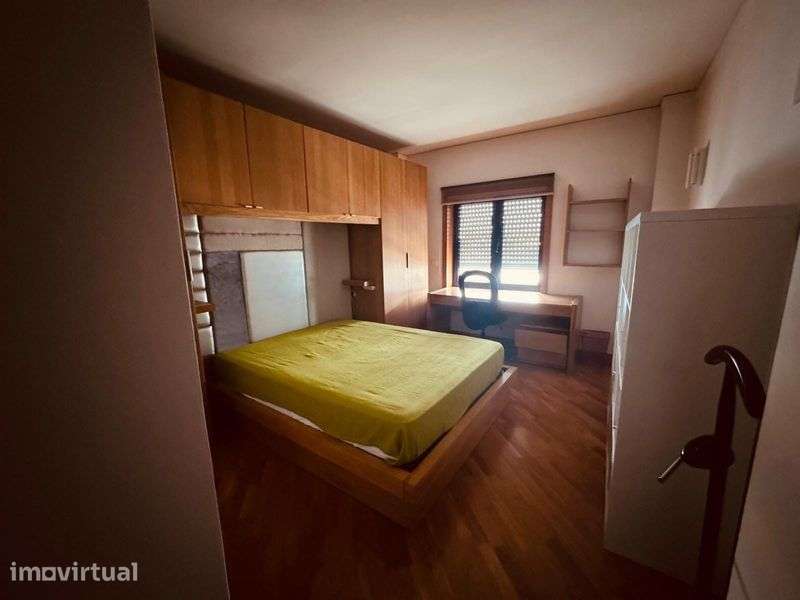 Apartamento T2 junto ao Hospital de Santo António - Grande imagem: 5/8