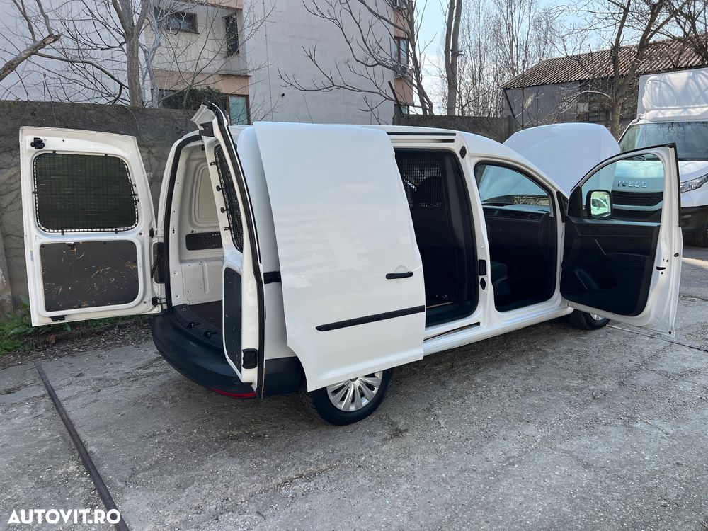 Volkswagen Caddy - 10