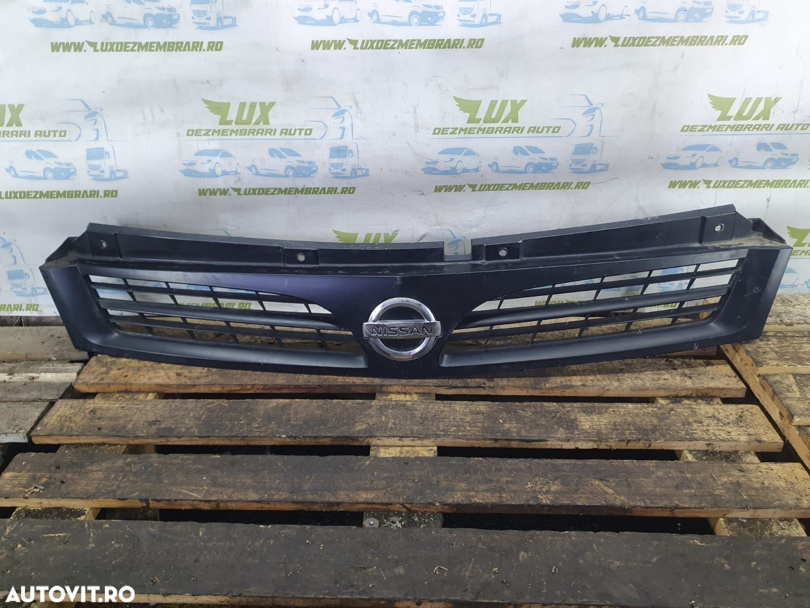Grila bara fata 8200233587 Opel Movano A [facelift] [2003 - 2010] - 1