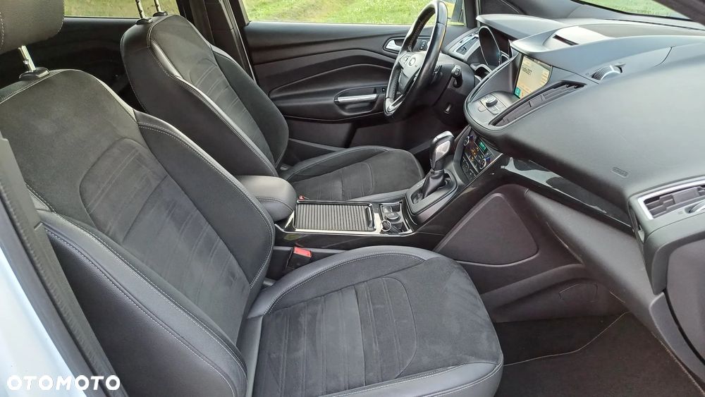 Ford Kuga 1.5 TDCi 2x4 ST-Line - 11