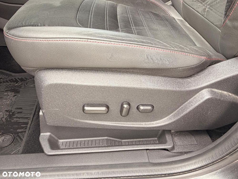 Ford Kuga 1.5 EcoBoost FWD ST-Line ASS - 15