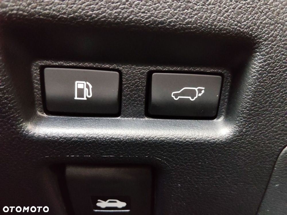 Lexus UX 250h GPF F Impression 2WD - 31