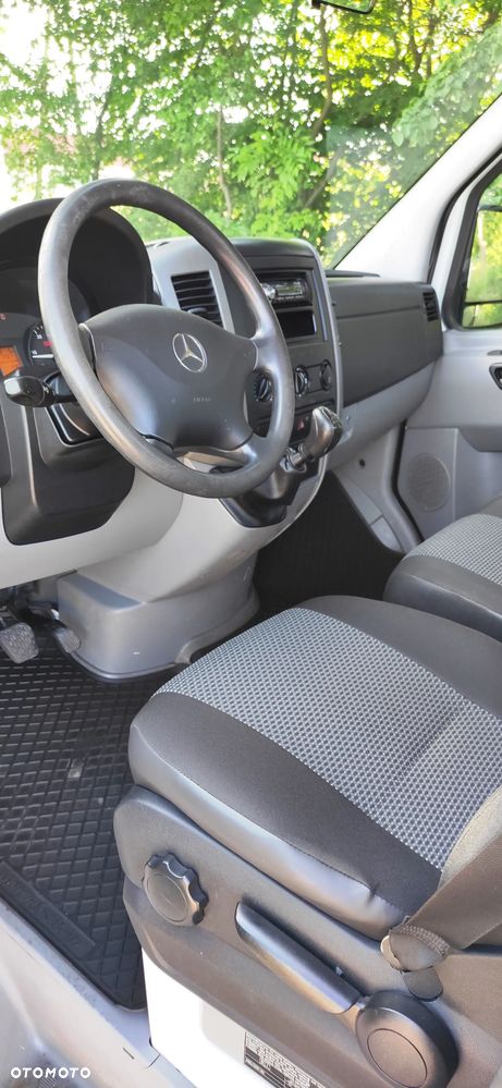 Mercedes-Benz Sprinter - 10