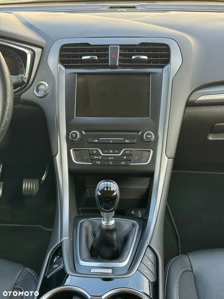 Ford Mondeo 2.0 TDCi Titanium - 25