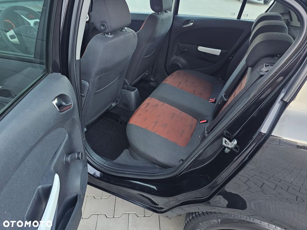 Opel Corsa 1.4 16V Satellite - 33