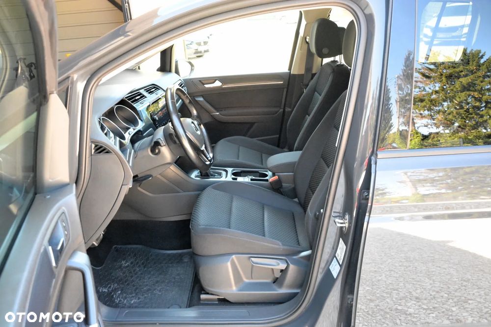 Volkswagen Touran 2.0 TDI BMT United DSG - 10