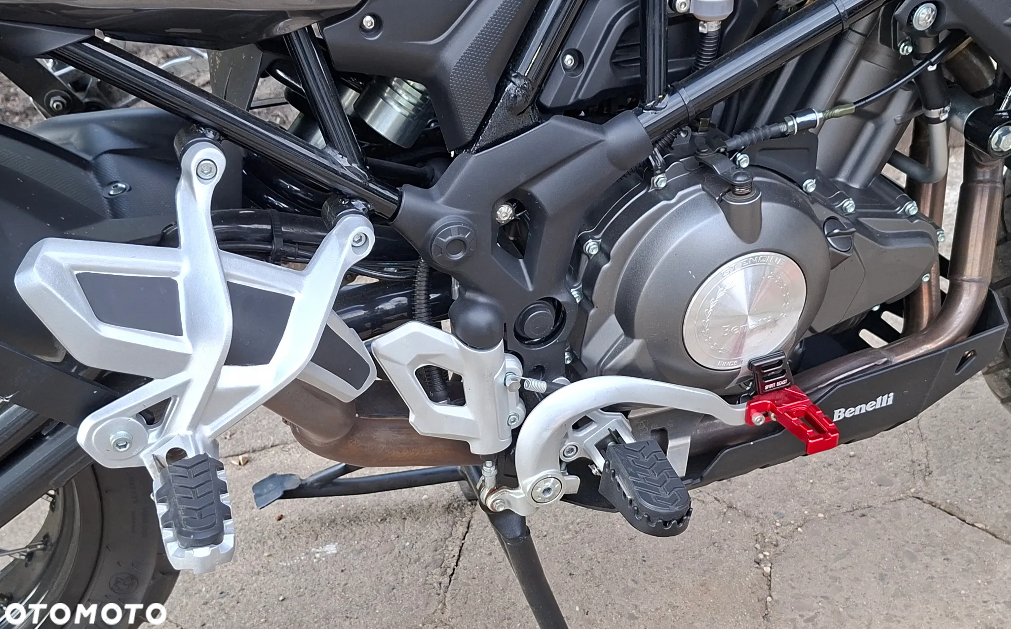 Benelli TRK 502X - 15