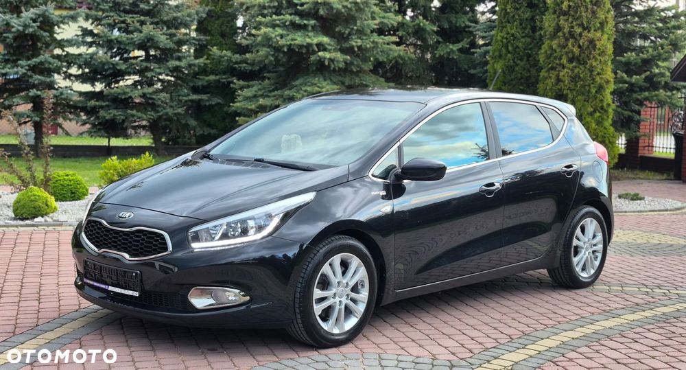 Kia Ceed 1.6 GDI Platinum Edition - 34