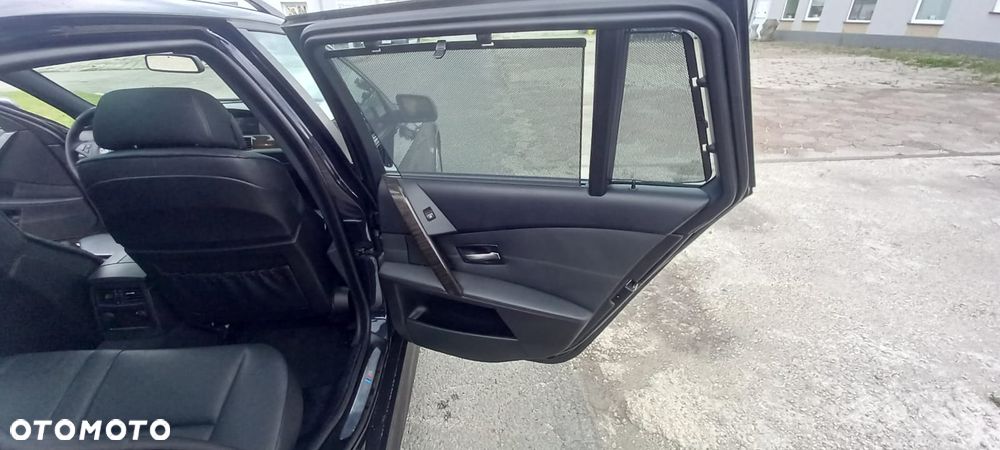 BMW Seria 5 530i - 27