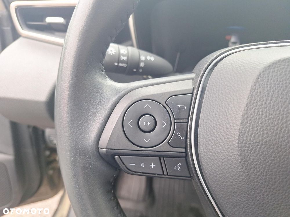 Toyota Corolla - 22