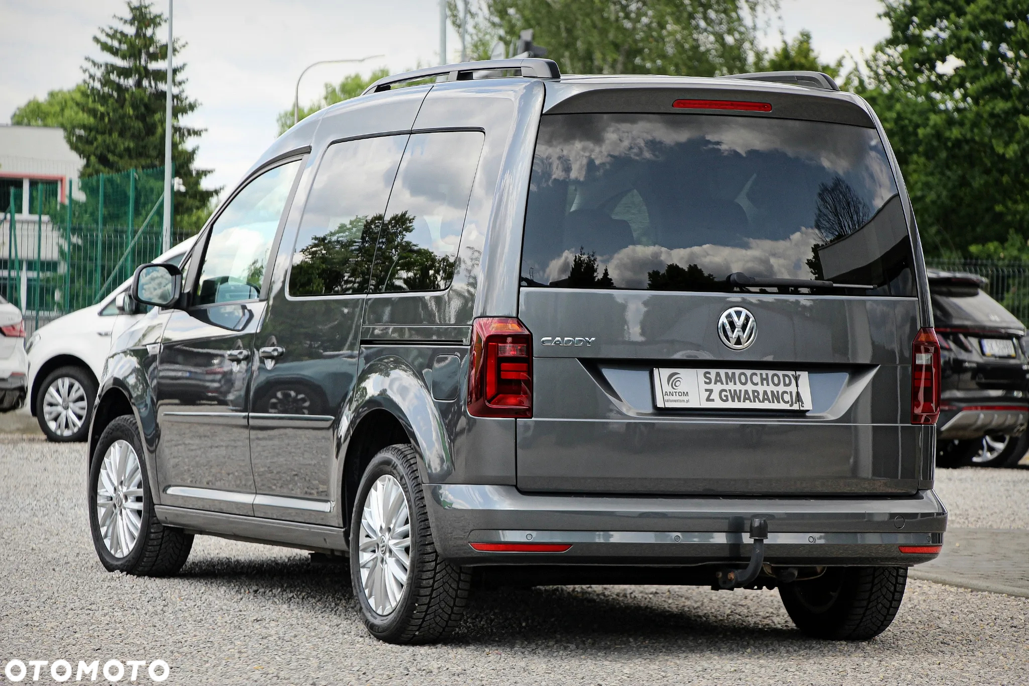 Volkswagen Caddy 2.0 TDI Comfortline DSG - 9