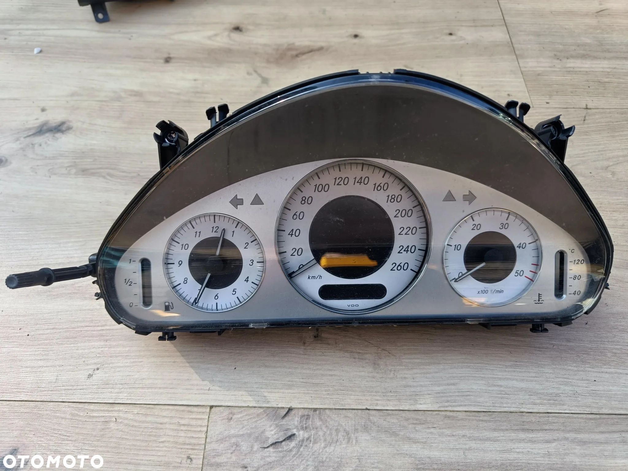 MERCEDES W211 DIESEL LICZNIK ZEGARY EU AVANTGARDE A2115405711 - 1