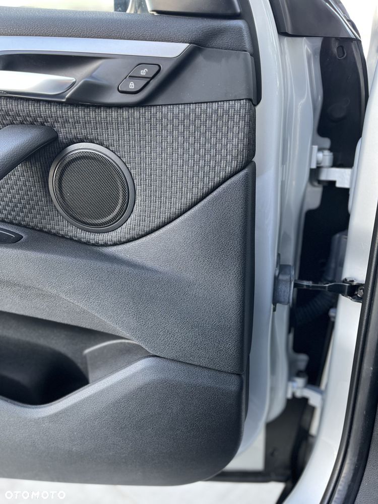 BMW X1 sDrive18d - 22