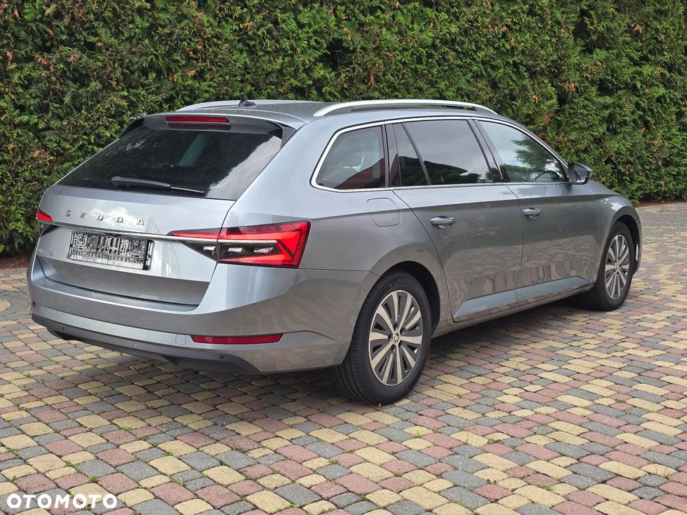 Skoda Superb 2.0 TDI Style DSG - 5