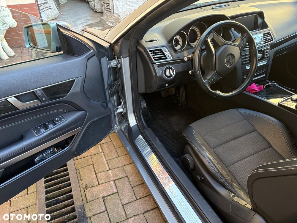 Mercedes-Benz Klasa E 250 7G-TRONIC - 14