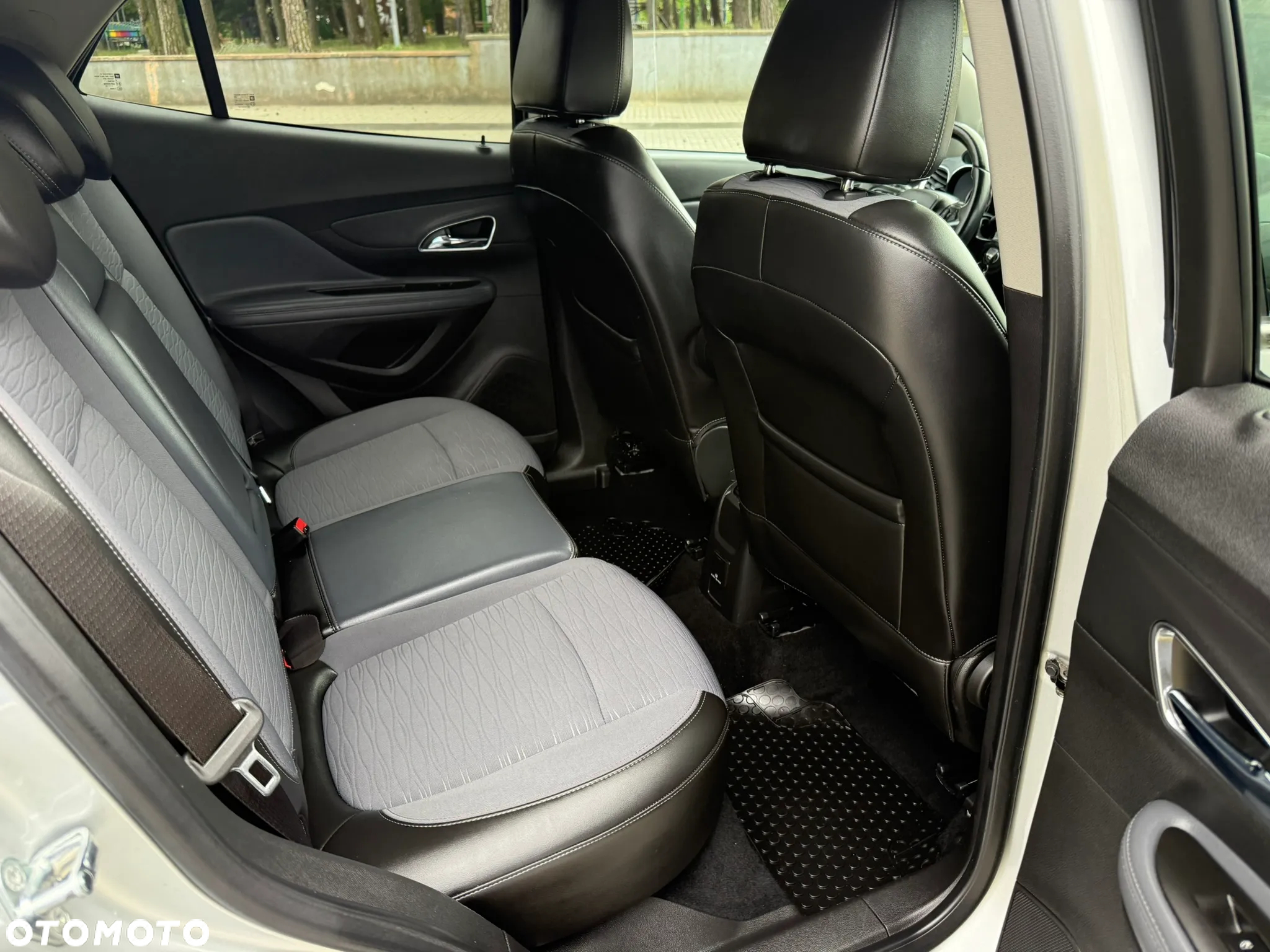 Opel Mokka 1.4 Turbo ecoFLEX Start/Stop Color Innovation - 32