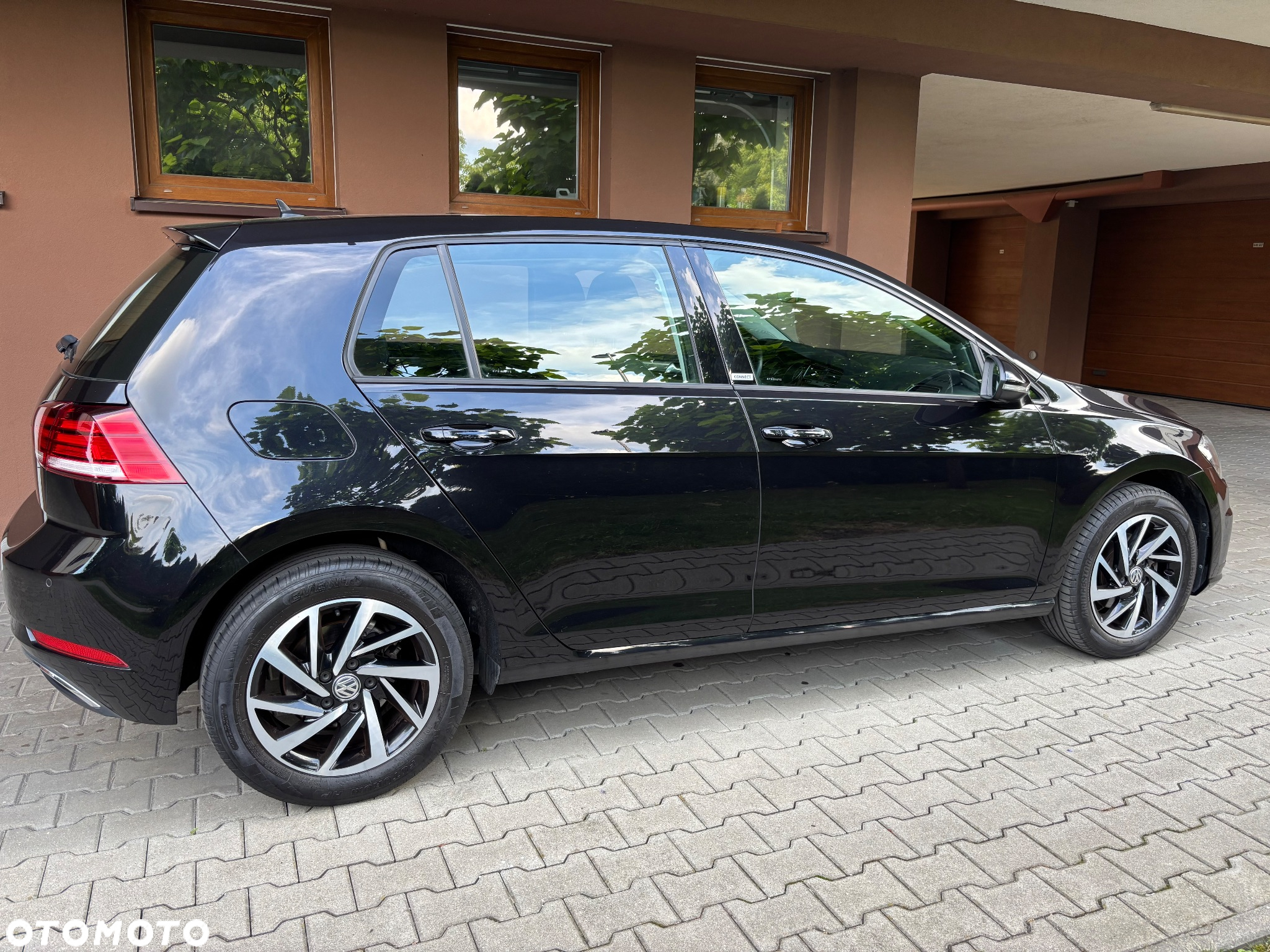 Volkswagen Golf 1.0 TSI OPF Comfortline - 2