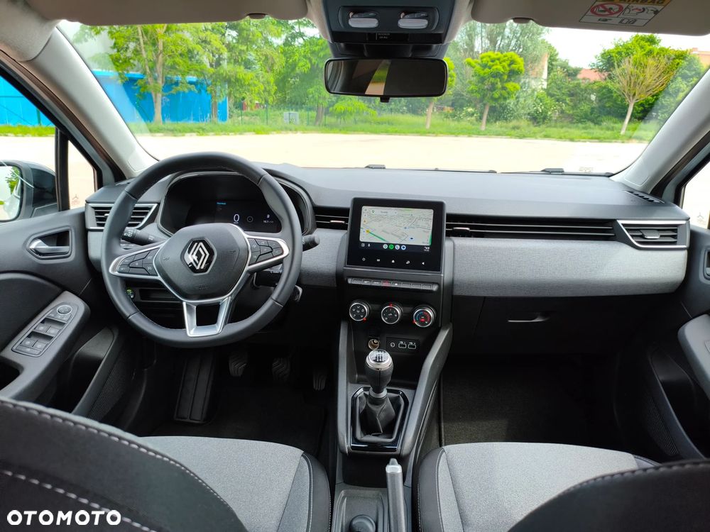 Renault Clio - 22
