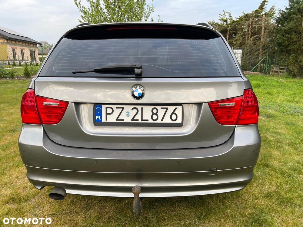 BMW Seria 3 318d - 4