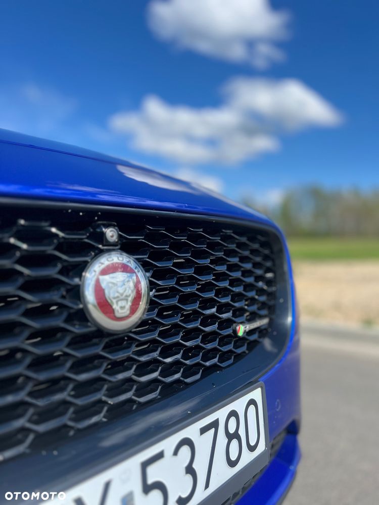 Jaguar E-Pace - 7