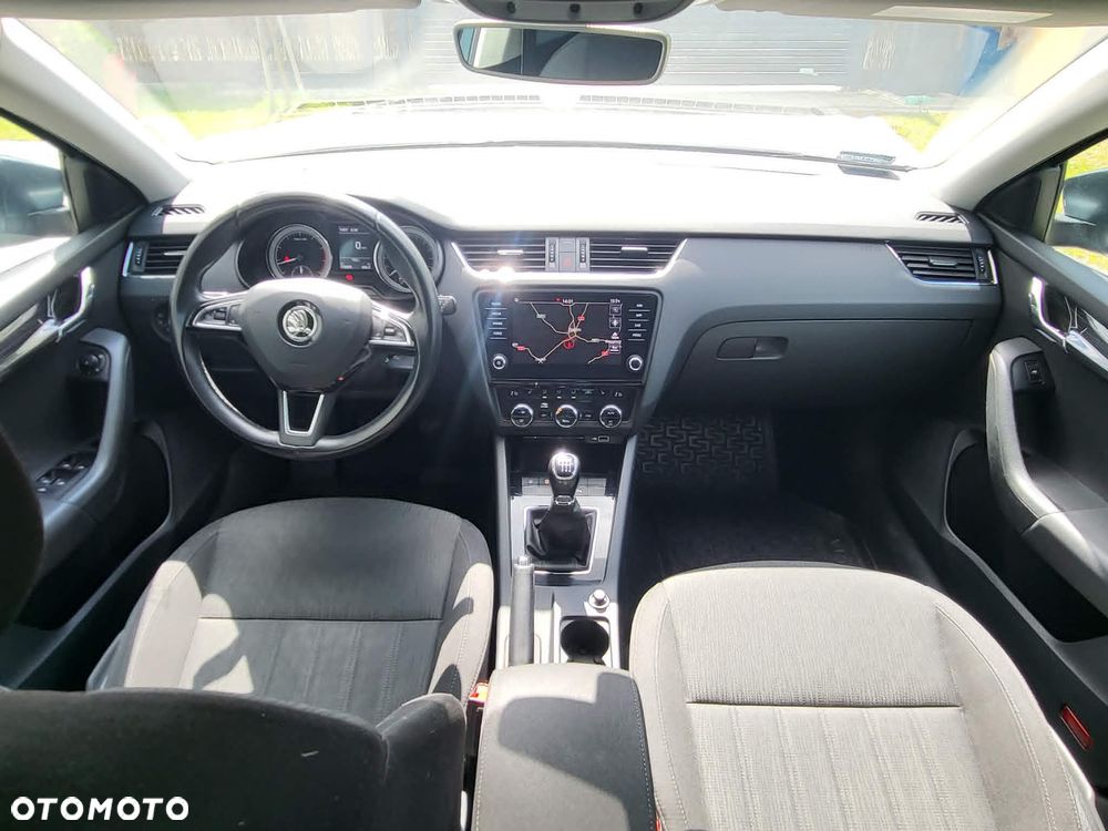Skoda Octavia 1.4 TSI Clever - 23