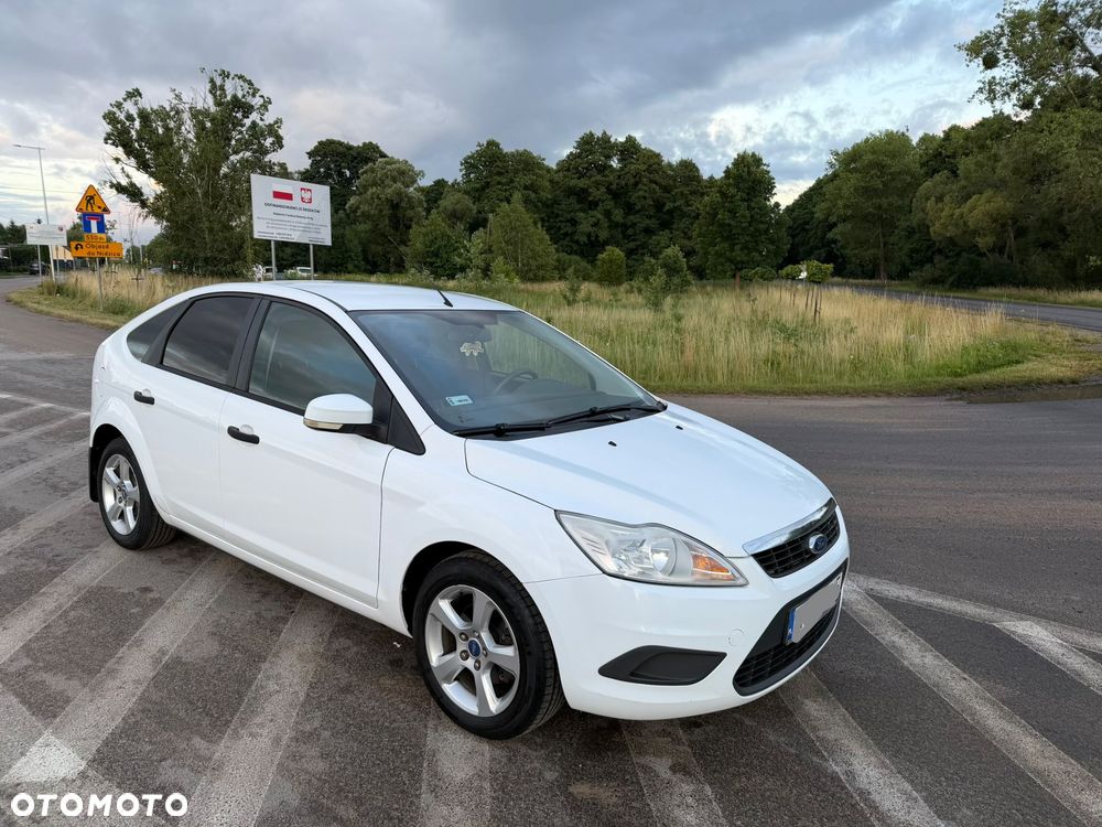 Ford Focus 1.6 Trend - 23