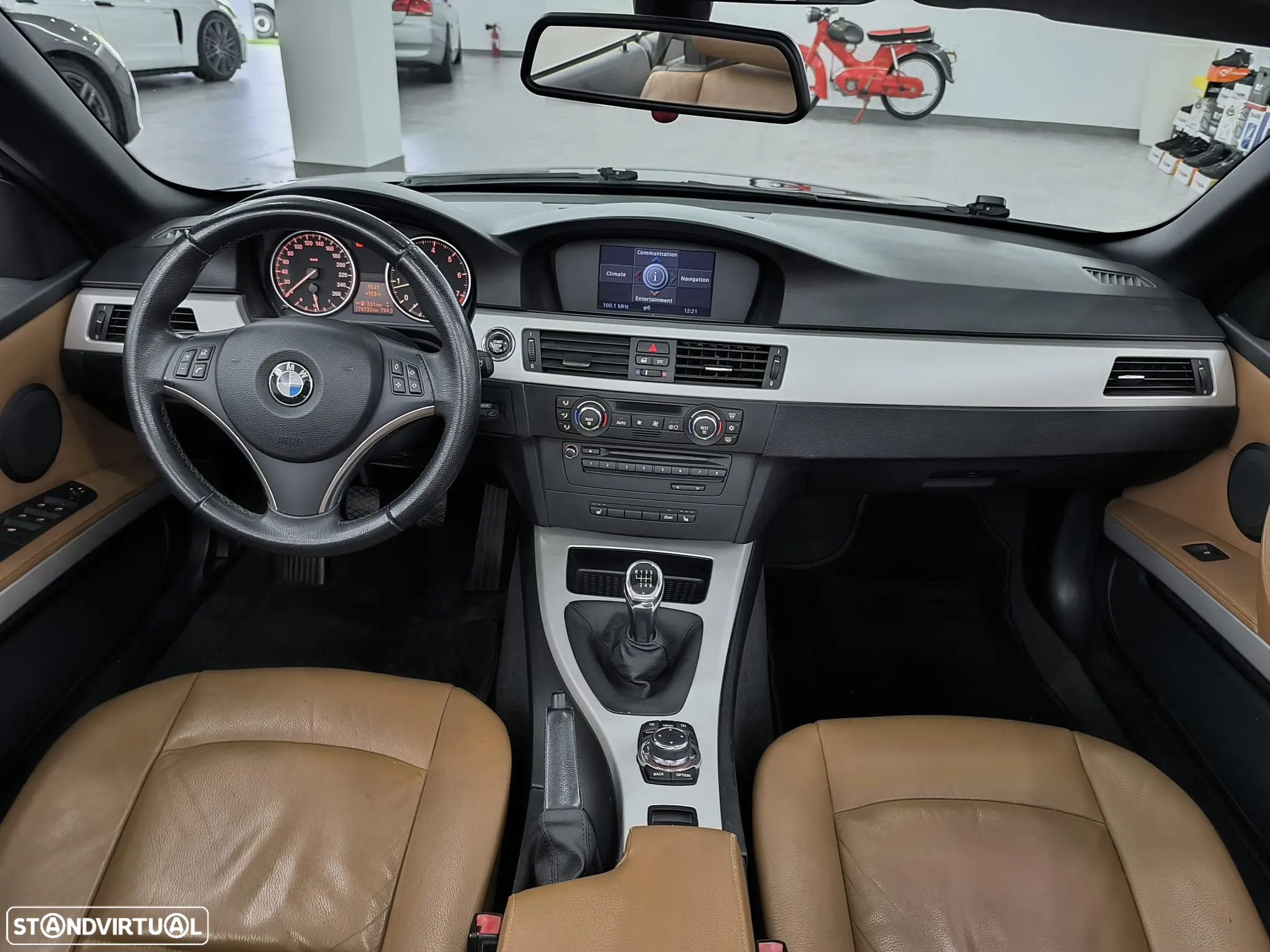 BMW 320 i Cabrio - 37