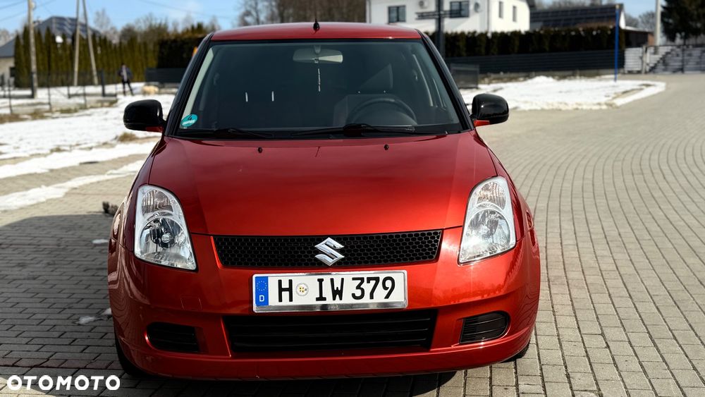 Suzuki Swift 1.3 Limited 25 - 9