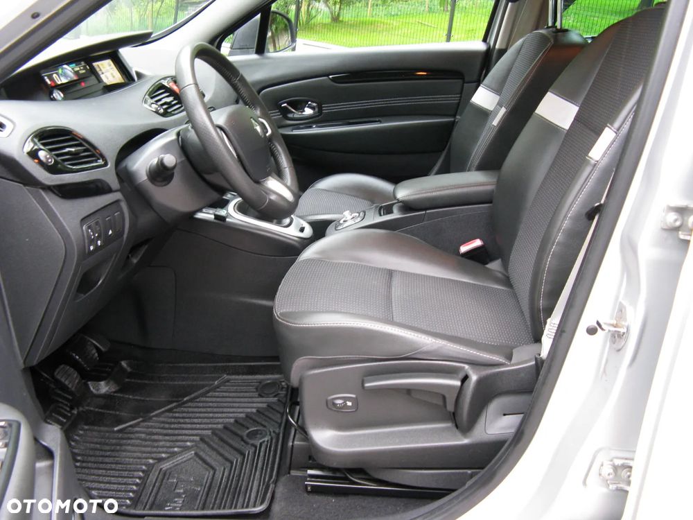 Renault Scenic 1.6 16V TomTom Edition - 16