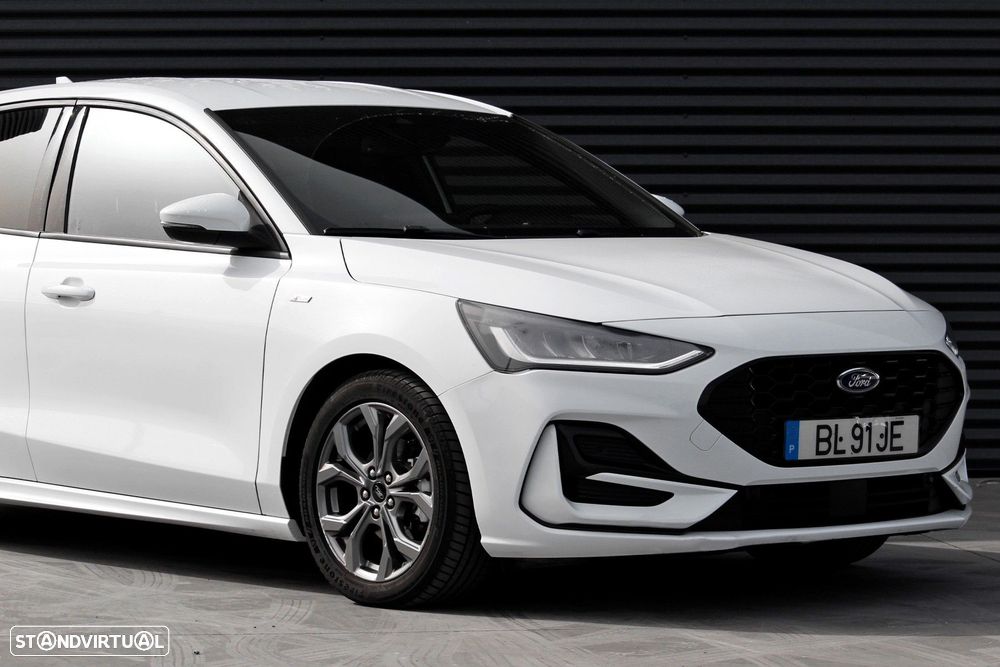 Ford Focus 1.0 EcoBoost MHEV ST-Line X Aut. - 2