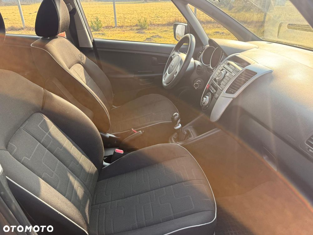 Kia Venga 1.4 L - 10