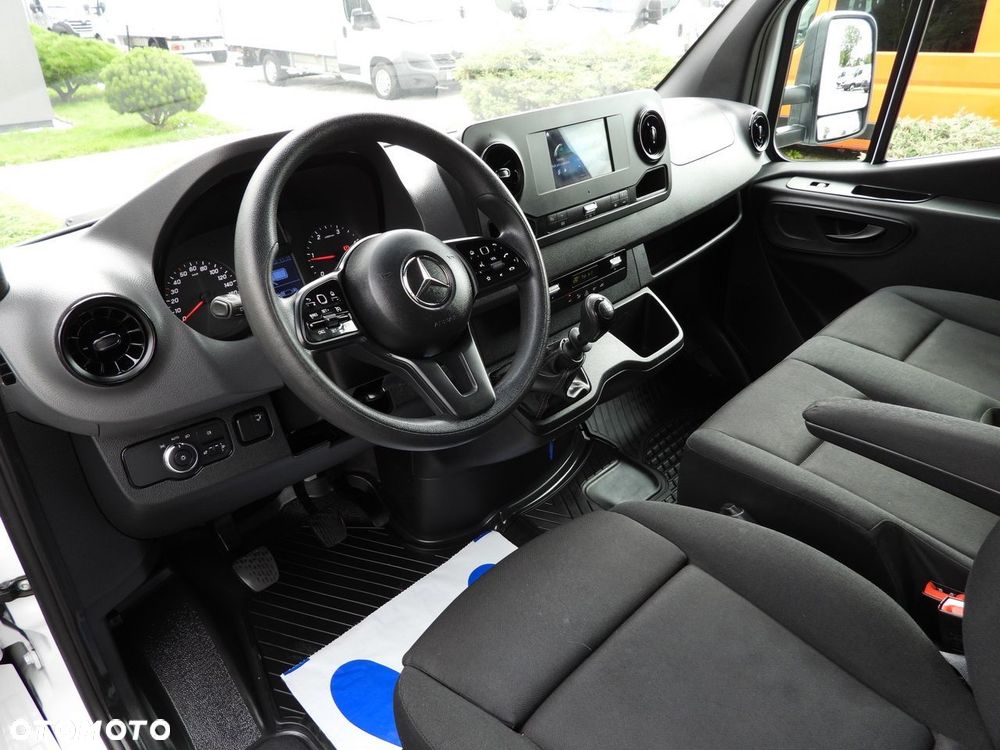 Mercedes-Benz SPRINTER 515 KONTENER WINDA 8 PALET TEMPOMAT BLIŹNIACZE KOŁA KLIMATYZACJA  150KM - 3