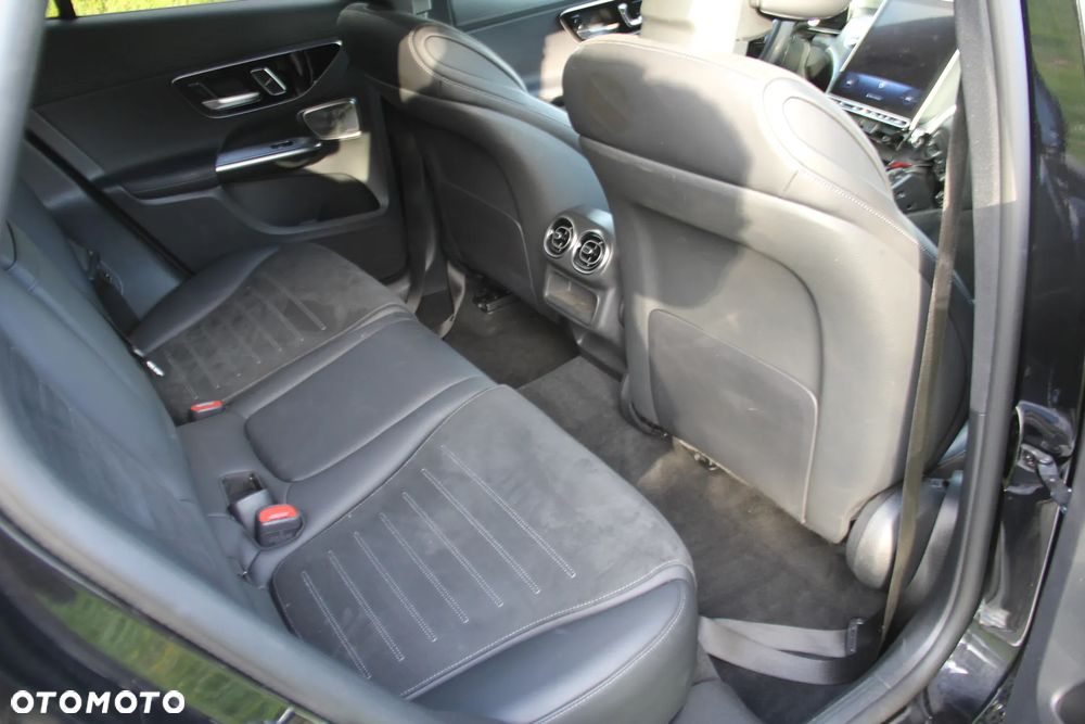 Mercedes-Benz GLC 300 d 4Matic 9G-TRONIC Edition AMG Line - 11