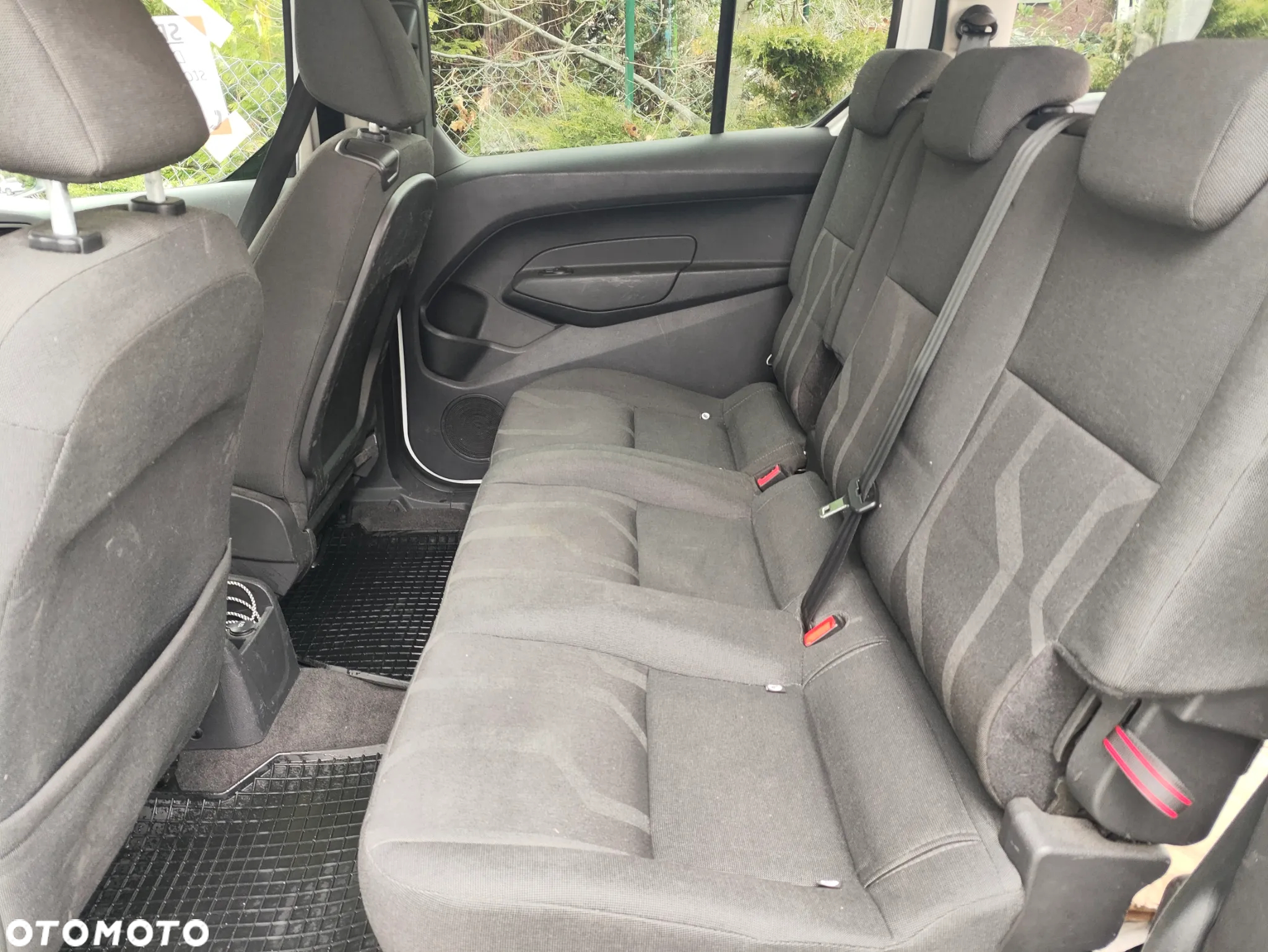 Ford Transit Connect - 16