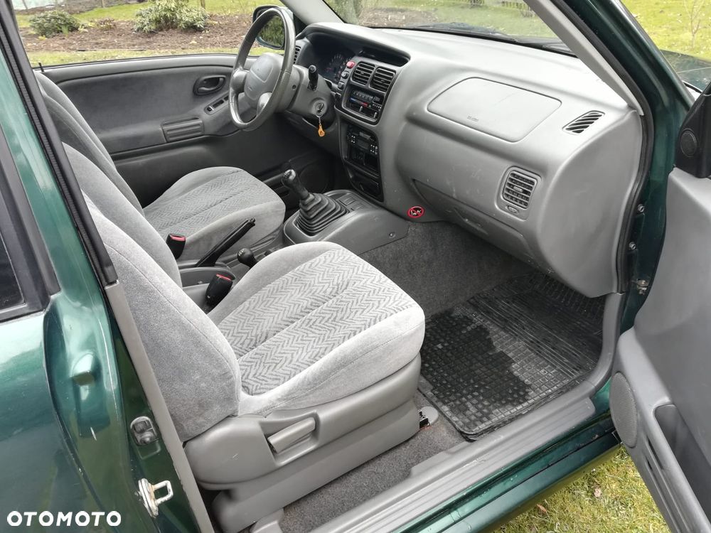Suzuki Grand Vitara - 16