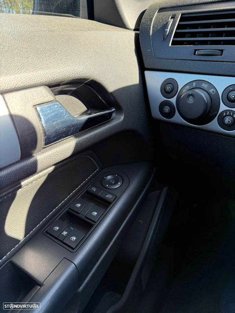 Opel Astra Caravan 1.3 CDTi Enjoy - 16