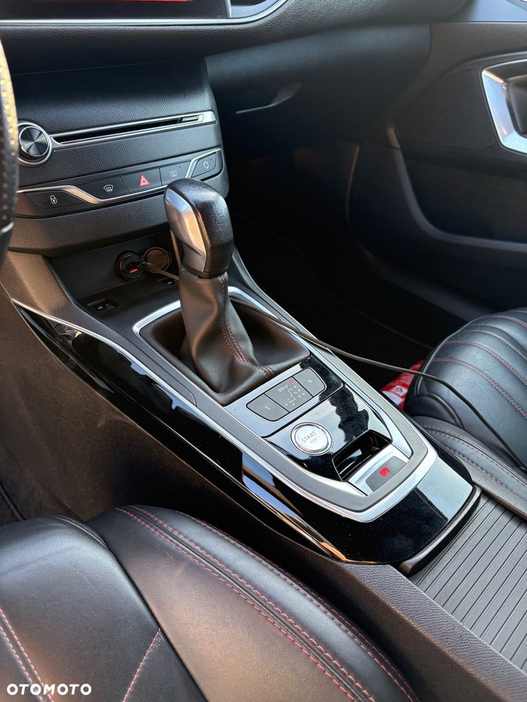 Peugeot 308 BlueHDi 150 EAT6 Stop & Start GT-Line Edition - 26