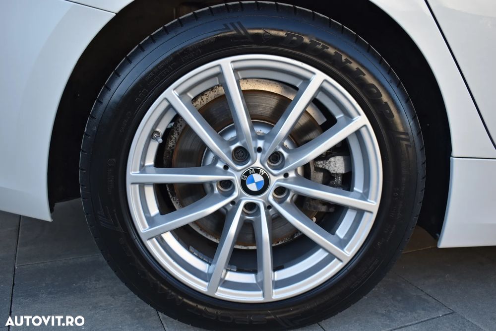 BMW Seria 3 330i Aut. Edition Luxury Line Purity - 17