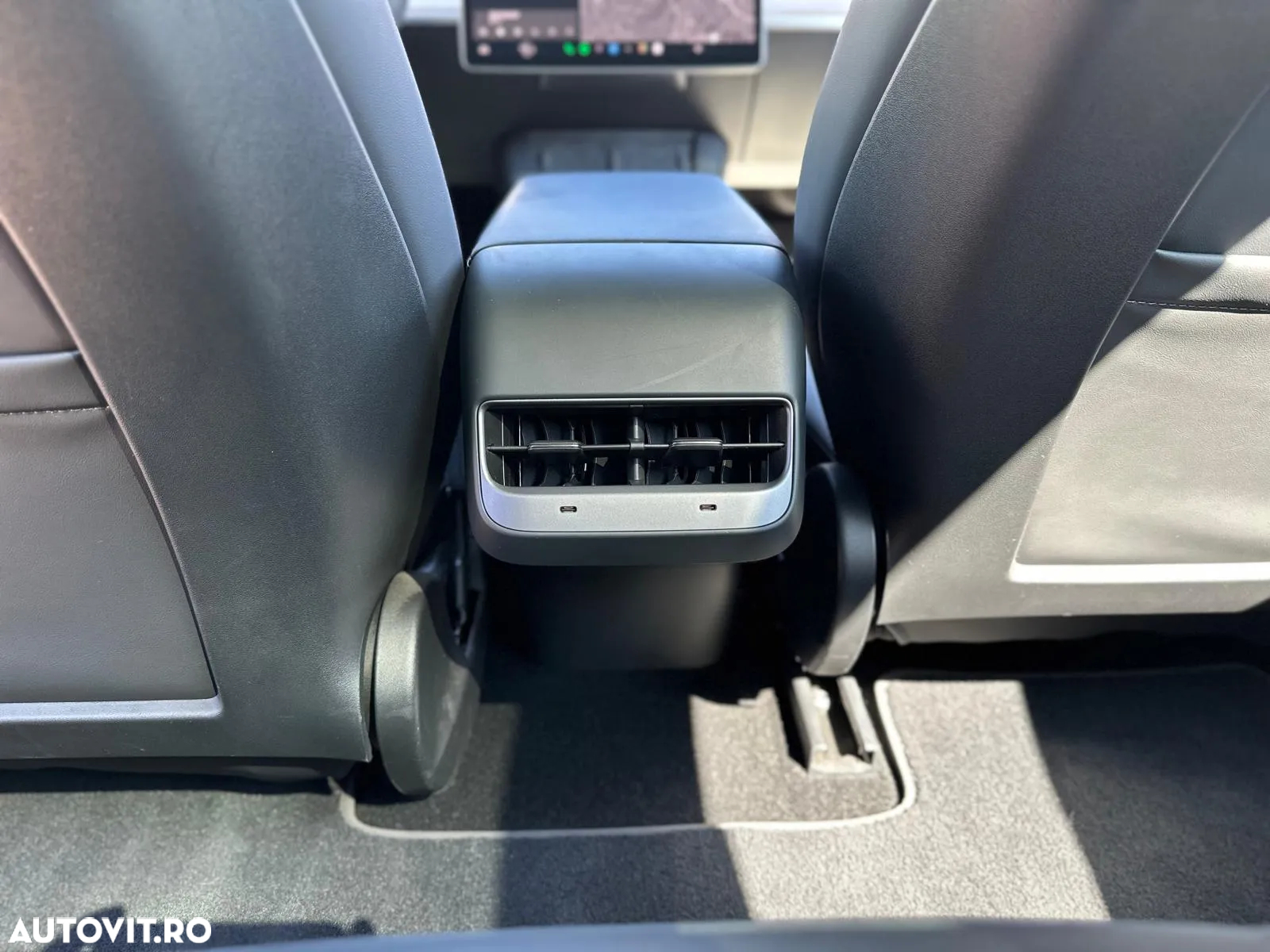 Tesla Model 3 Langstreckenbatterie Allradantrieb Dual Motor - 34