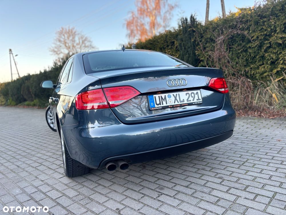 Audi A4 Limousine 1.8 TFSI Limited Edition - 3