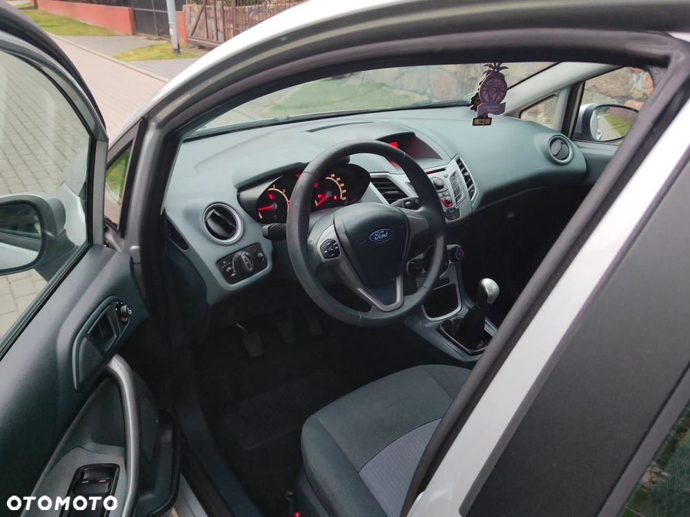 Ford Fiesta - 14