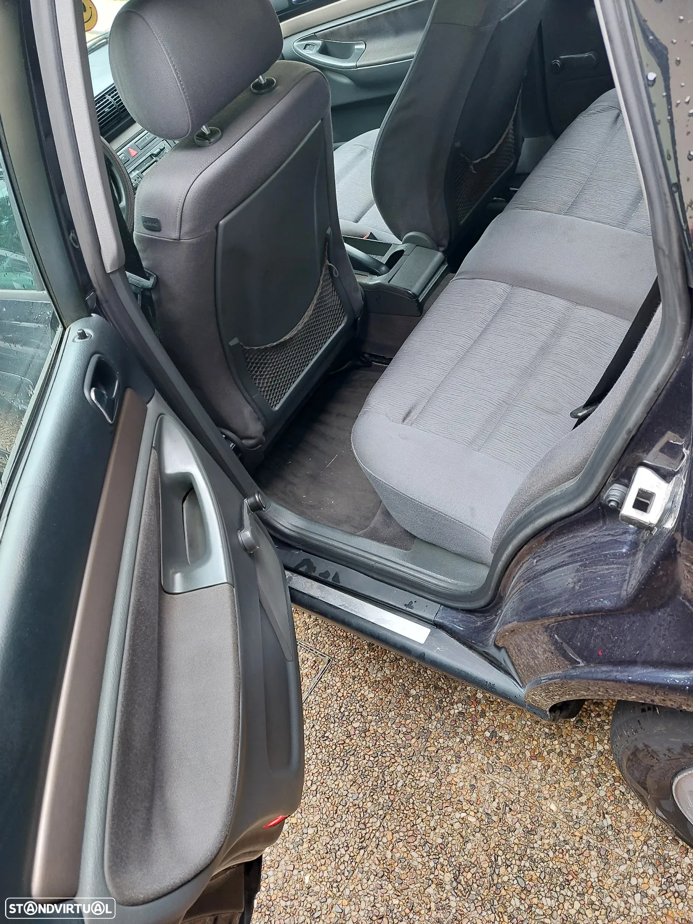 Audi A4 Avant 1.9 TDI Attraction - 4