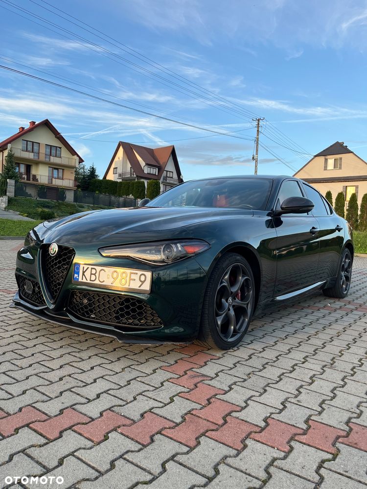 Alfa Romeo Giulia 2.0 Turbo 16V AT8-Q4 Veloce Ti - 3