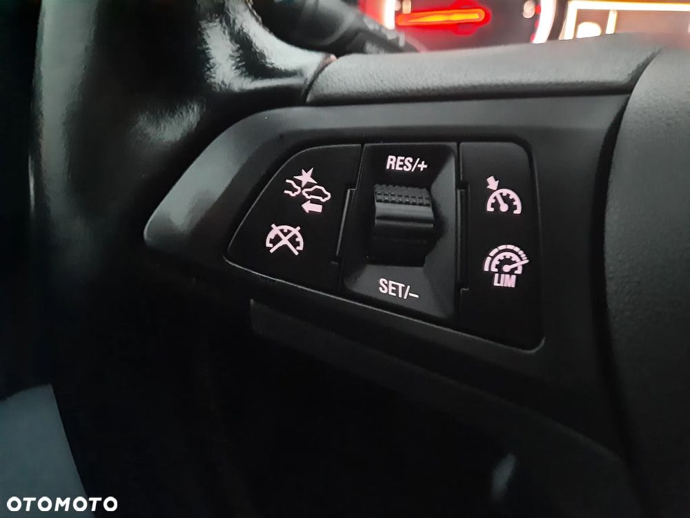 Opel Astra - 22